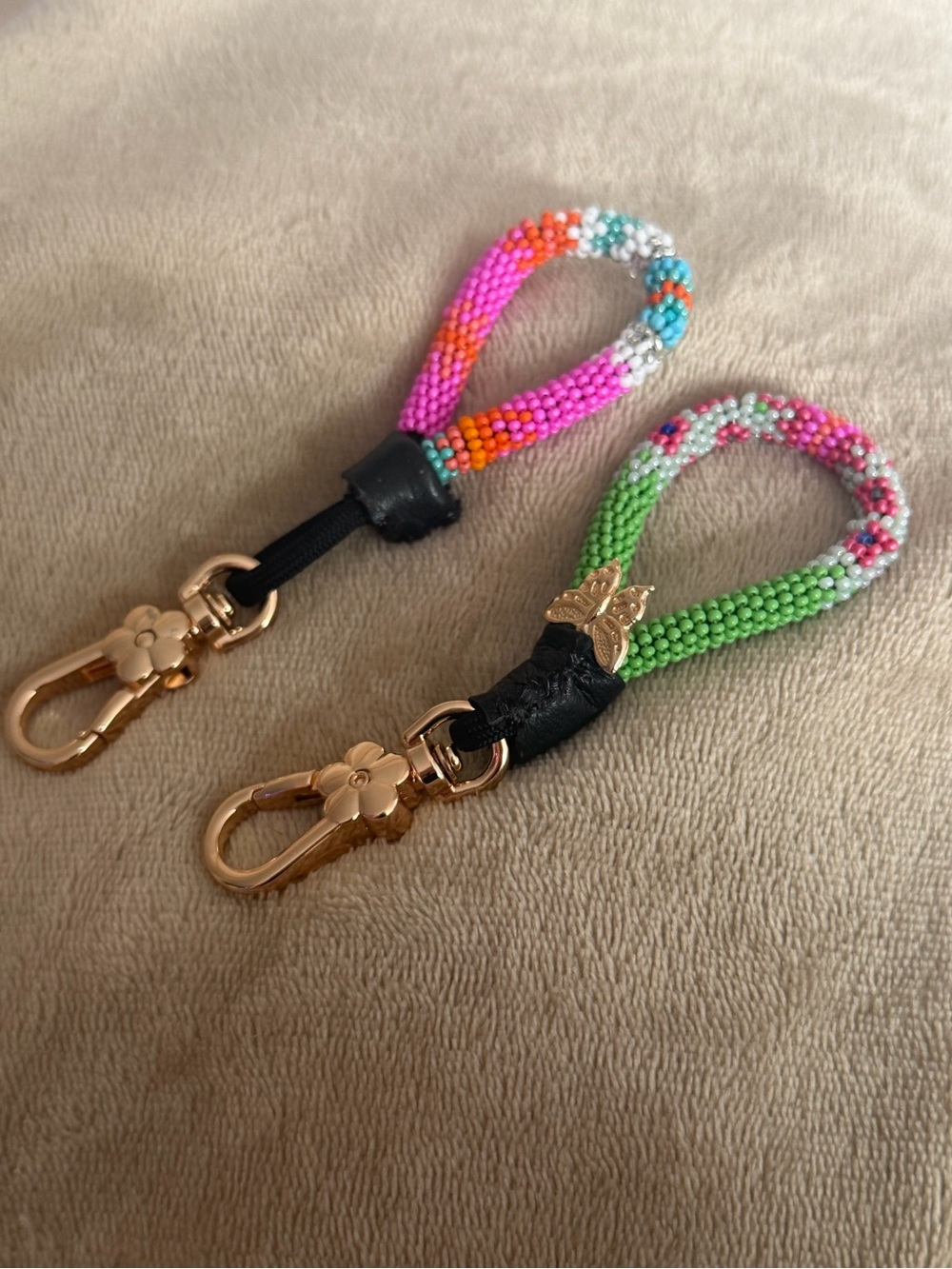 🪡Handmade Beaded Keychain/ purse clip 🌸